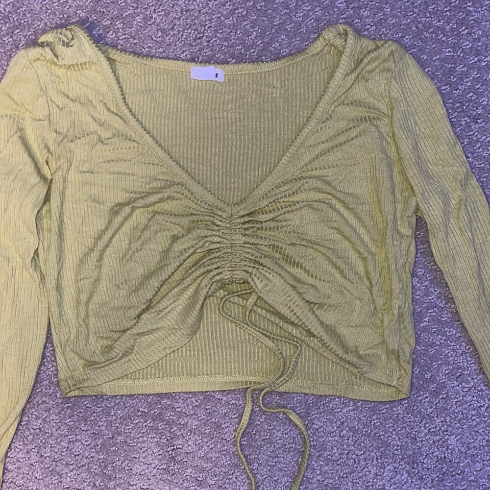 Garage long sleeve crop top